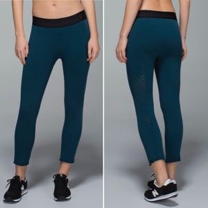 Warp Knit Tight in Alberta Lake